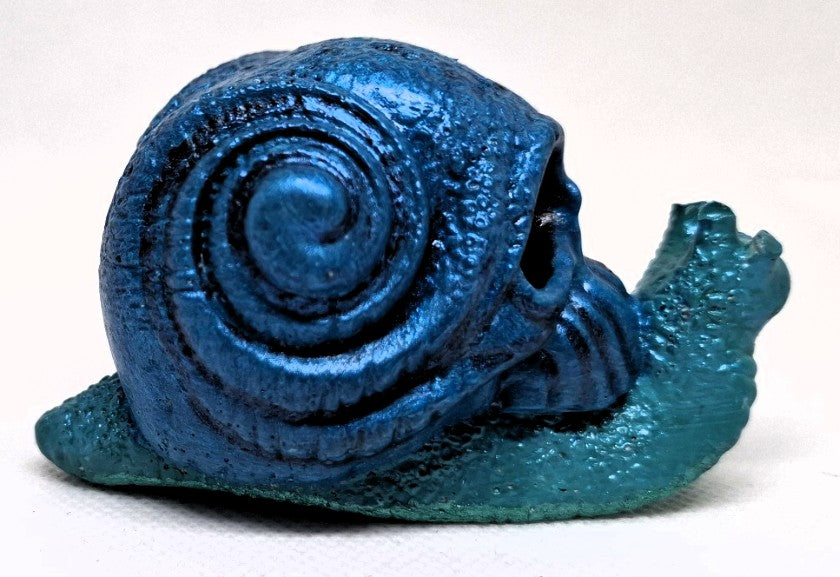 Betonfigur „Schneckenschädel“ – verspielt, mystisch & handgemacht 🐌💀✨Betonfigur „Schneckenschädel“ – verspielt, mystisch & handgemacht 🐌💀✨